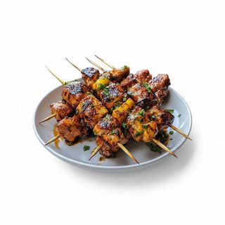 Brochette De Gésier & Attiéké
