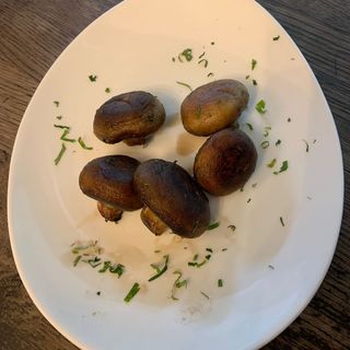 Ciuperci proaspete sote