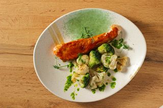 Лосось терияки с брокколи и цветной капустой (320 г)