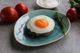  Бифштекс с яйцом (1 шт.)