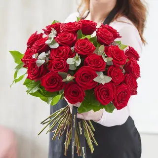 35 წითელი ვარდი