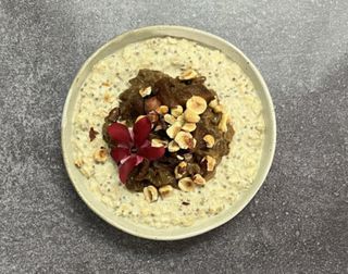 Chestnut porridge with applesauce & salted caramel