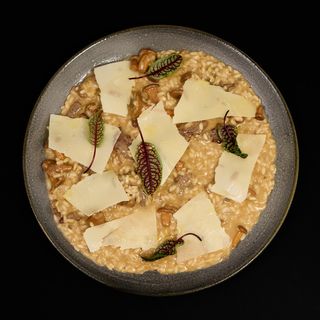 Rižoto sa biftekom i lisičarkama