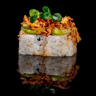 U9b. New crispy green salmon roll 8 pezzi