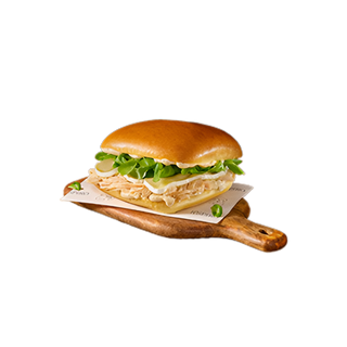 BRIOCHE TEMPLADO CON POLLO, BRIE Y TRUFA