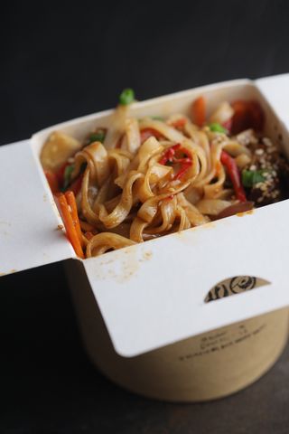 WOK з лососем (450г)