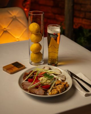 Platou romanesc pentru 2 persoane