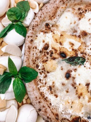 Піца 4 Formaggi (360г)