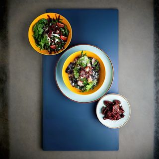 Салат с копченой индейкой