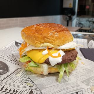 Hamburguesa  Complet mas patatas