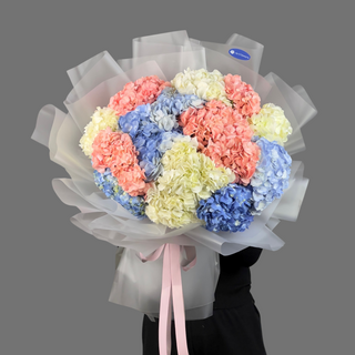 Букет из 15 Гортензии микс 