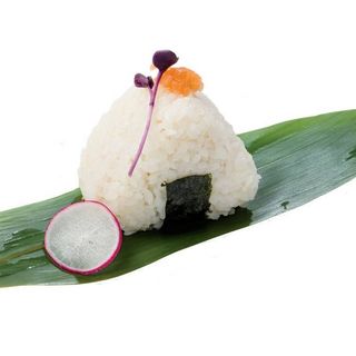 71 Onigiri sake