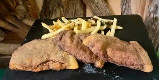 Cachopo De Cecina Y Queso De Cabra