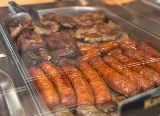 Cârnați de porc groși