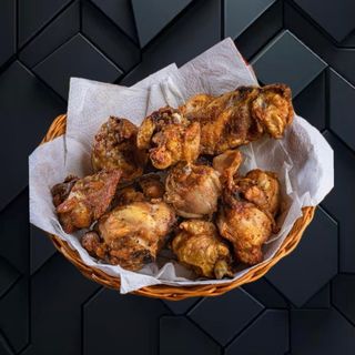 Frango à Passarinho