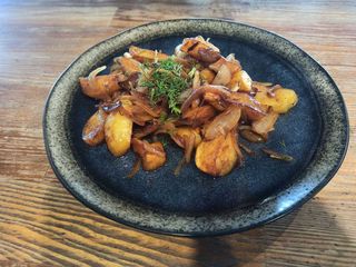 Картопля смажена з цибулею (230г)