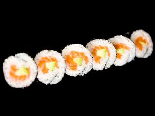 Футомаки Сьомга и Авокадо (6бр-160г)