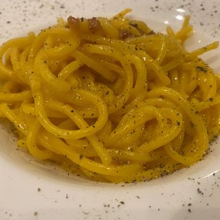 Spaghetti a la carbonara