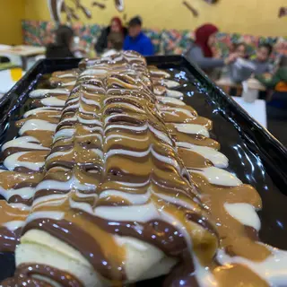 crêpe snickers