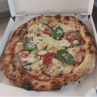 Pizza Parmigiana (33 Cm.)