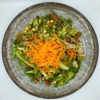 Preporučujemo! Pileća salata sa povrćem 440 gr