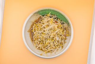 208 Germogli di soia saltate