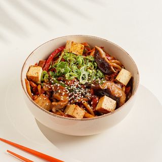 Wok Vegan udon in sos Teriyaki