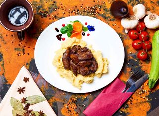 Ficatei de pui cu piure de cartofi