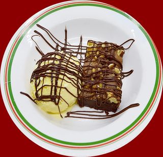 Brownie Con Nueces (Por calentar)