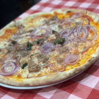 PIZZA TONNO E CIPOLLA 