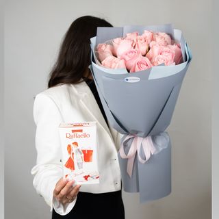 15 роз 50 см + Raffaello ( s)