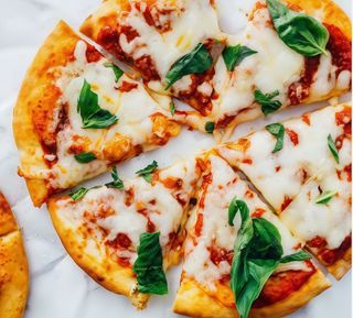 Pizza Margarita (Familiar)