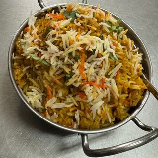 Lamb Biryani Whit Sauce