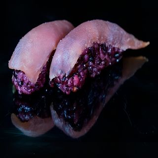 152. Nigiri Venere tuna