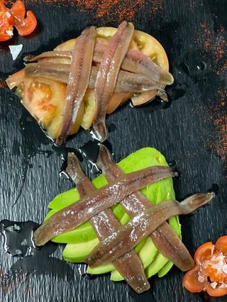 Anchoas del Cantábrico con aguacate (8 uds.)