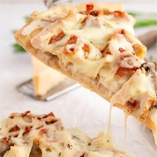 Pizza Chicken Alfredo