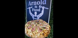 Пица Пинса с бекон и кисели краставици (650г)