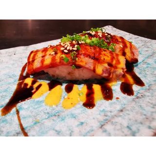 23. Nigiri De Toro Flameado (2 Pzs.)