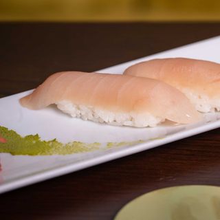 Nigiri di ricciola