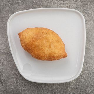 Пирожок с картошкой жареный 