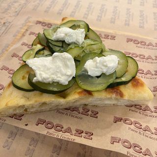 Focaccia zucchine e crescenza - 1 trancio