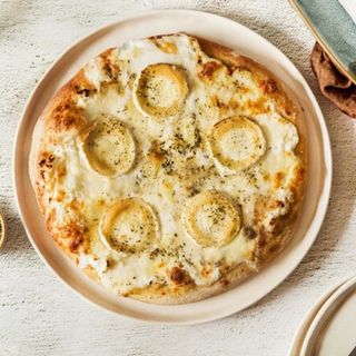 Small Pizza La Quattro Fromaggi