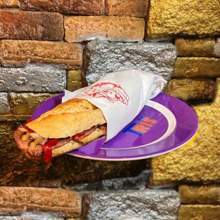 Bocadillo Pollo Con Pimientos (Pan De Leña)