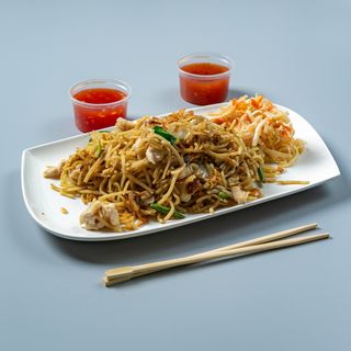 Makaron sojowy z kurczakiem