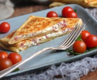 Crêpe Salée Pepperoni-Fromage