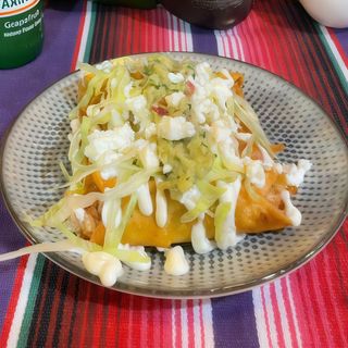 Tacos dorados de pollo 3 uds.