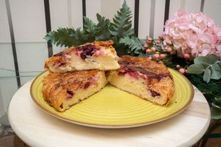 Placinta cu iaurt si visine