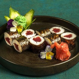 Maki Tuna