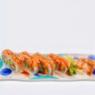 salmon flamme roll + 2 nigiris flameado