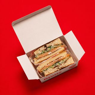 SALMON SANDO